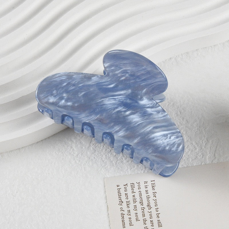 fairy hair claw clip sky color by sserafim
