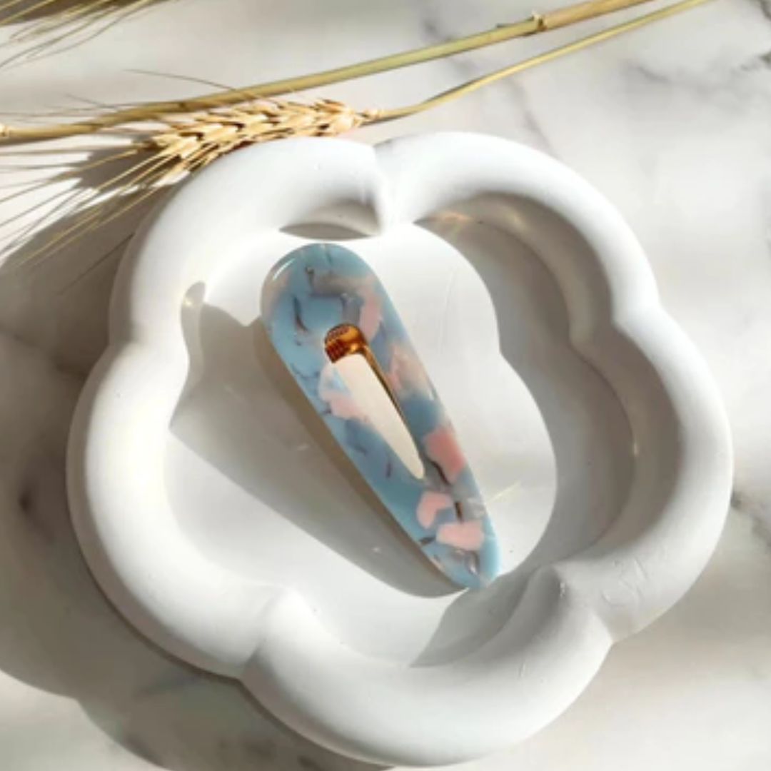 Romance Barrette