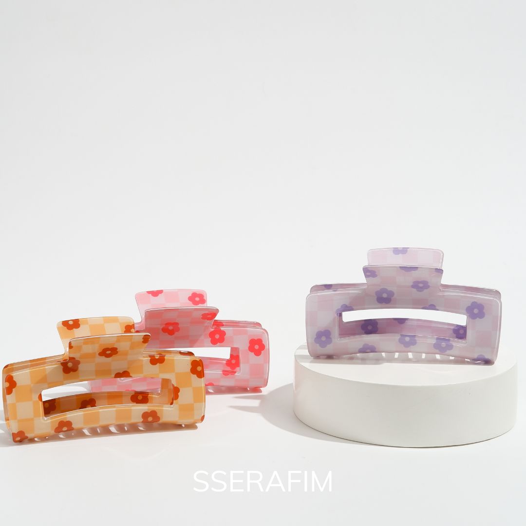 daisy-claw-clip-colorful-pink-sserafim