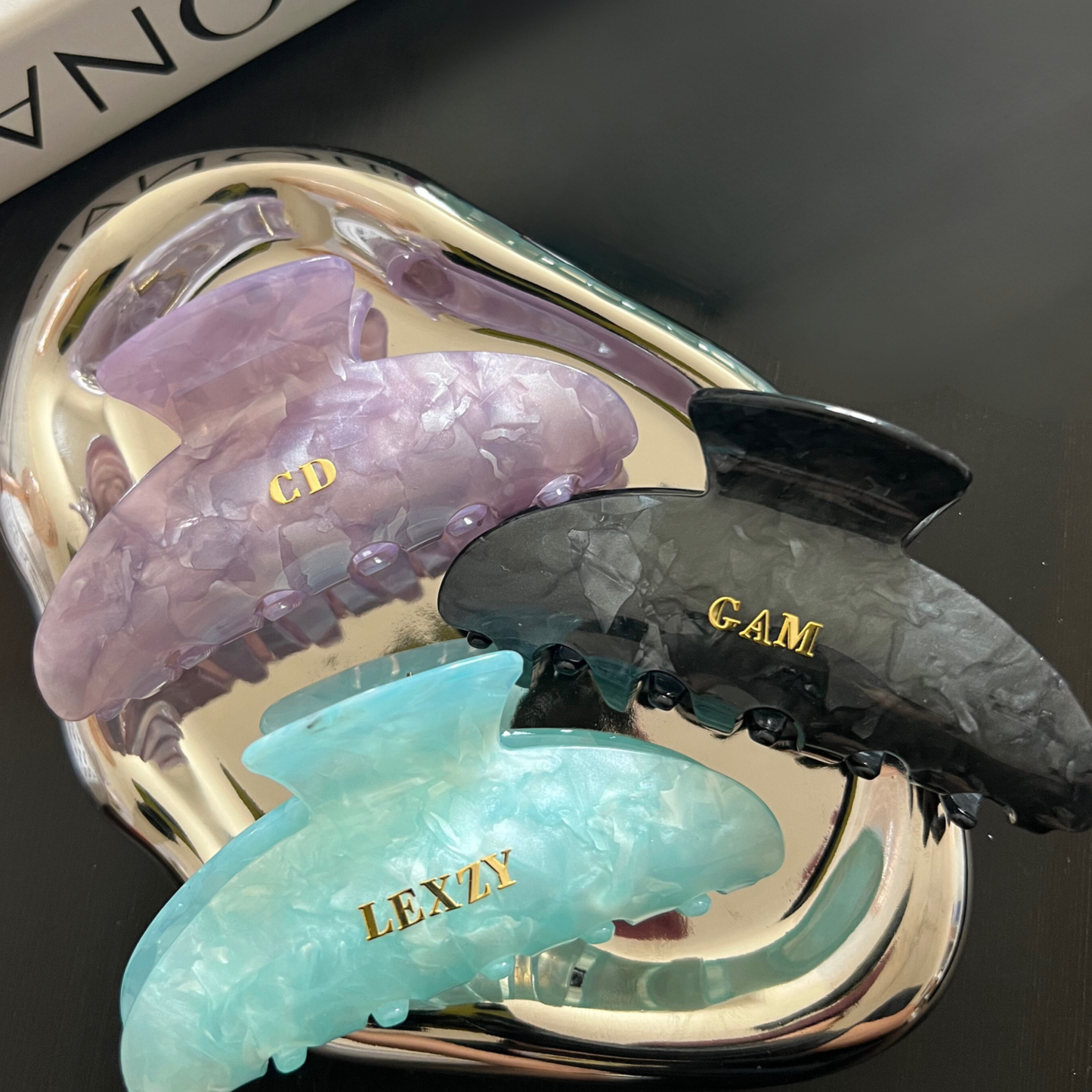 lilly custom claw clip by sserafim