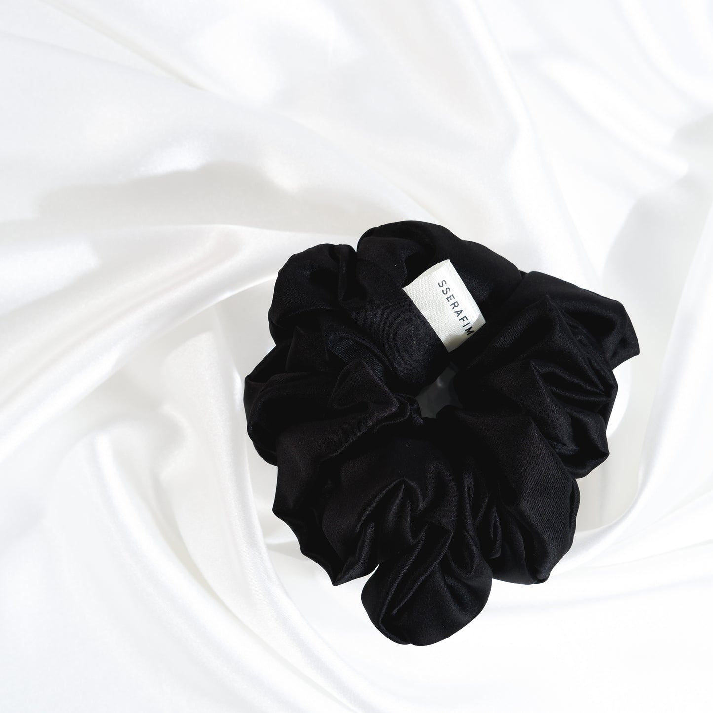 Large mulberry silk scrunchies black color front sserafim