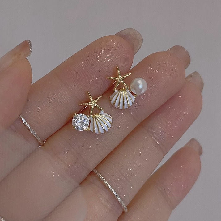 Marine starfish stud earrings white color - front by sserafim